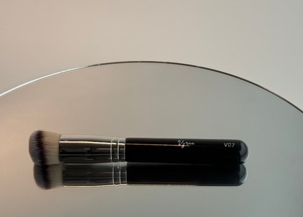 Vyraa Pro Artist Essentials — 25-Piece Professional Brush Set