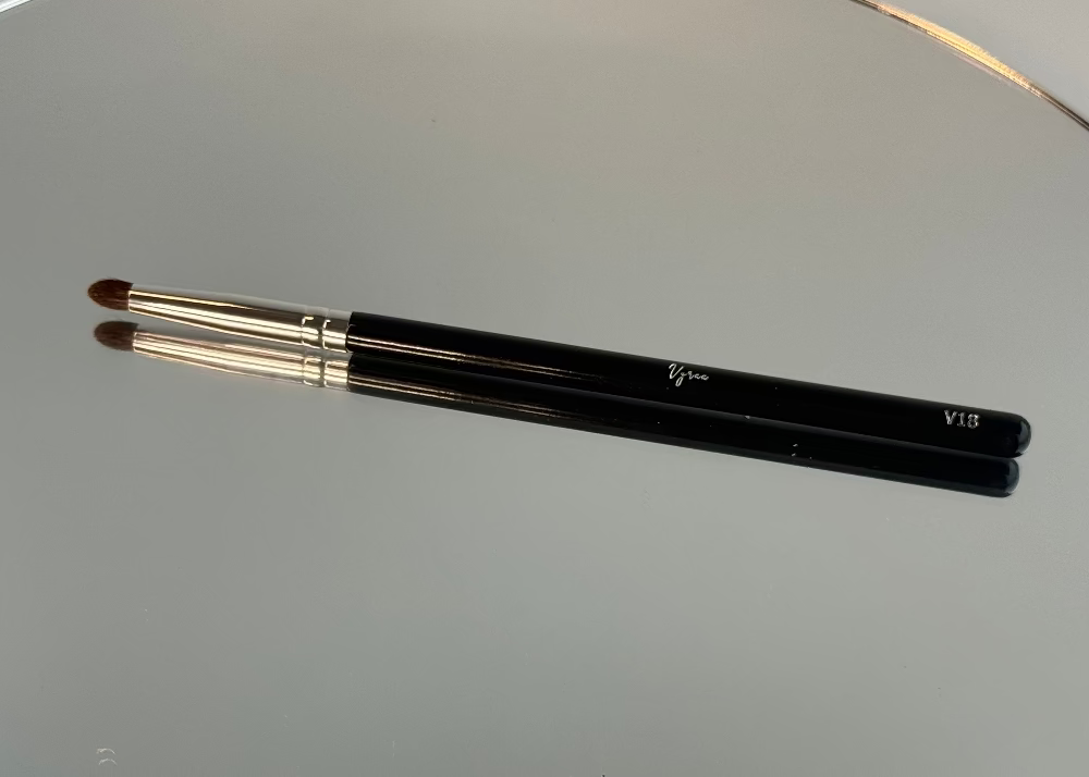 Vyraa Pro Artist Essentials — 25-Piece Professional Brush Set